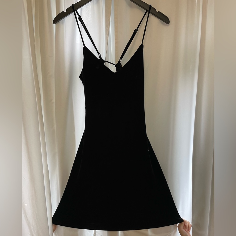 Black Velvet Tie Back MIDI